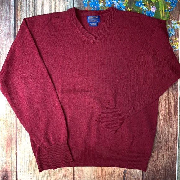 Pendleton Other - PENDLETON 100% Lambswool Sweater Berry Red Large